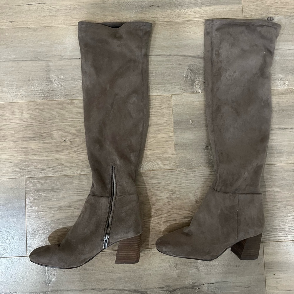 Vince Camuto Tan Tall Suede Heeled Boots, Like New